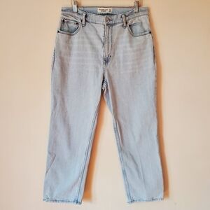 A&F Ankle Straight Ultra High Rise Curve Love Jeans 31 12S